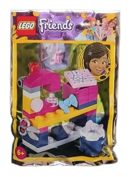 LEGO Friends Minifigure Polybag - Young Andrea's Studio #561802