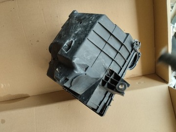 POUZDRO FILTRU VZDUCHU VOLKSWAGEN T4 2.5 TDI