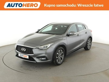 Infiniti Q30 1.5D 109KM 2017 Infiniti Q30 1.5d Tempomat Klimatronik Navi Grzane