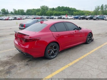 Alfa Romeo Giulia II Sedan 2.0 TBi 280KM 2018 Alfa Romeo Giulia TI Sport 2018 2.0l 2.0 Benzyna 280KM, zdjęcie 5