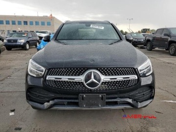 Mercedes GLC C253 2021 Mercedes-Benz GLC 2021 r.,2,0L 300 4MATIC 2.0 Benzyna 255KM, zdjęcie 1