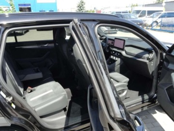 Skoda Kodiaq II SUV 2.0 TDI SCR 150KM 2025 Skoda Kodiaq Sportline Navi Full Led Alu 19 Keyless go Kamera 2025 2.0, zdjęcie 9