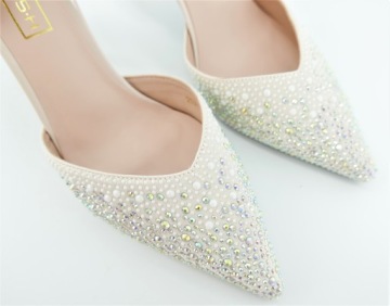 ТУФЛИ MOLO НА ВЫСОКИХ БЛЕСТЯЩИХ КАБЛУКАХ С БОЛЬШИМ ДЕКОРАТОМ R40