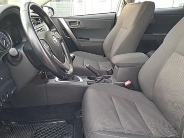 Toyota Auris II Touring Sports Valvematic 130 132KM 2013 Toyota Auris Toyota Auris 1.6, 1.6 Benzyna 132KM, zdjęcie 13