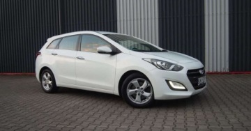 Hyundai i30 II Wagon 1.6 CRDi 110KM 2015 Hyundai i30 Hyundai i30 1.6 CRDi Automatik Style 1.6 Diesel 110KM