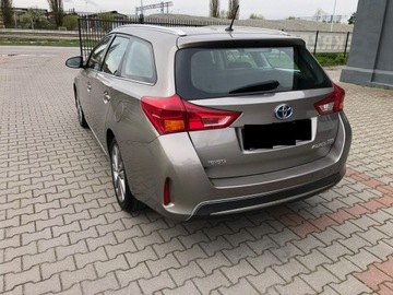 Toyota Auris II Touring Sports Facelifting 1.8 Hybrid 136KM 2015 Toyota Auris 1.8 Hybryda, Klimatronic, Stan bdb, zdjęcie 3