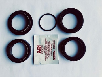 УПЛОТНИТЕЛИ ARIETE ДЛЯ ВЕЛОСИПЕДНОЙ/МТБ ПОДВЕСКИ MARZOCCHI 35MM 4 ШТ.