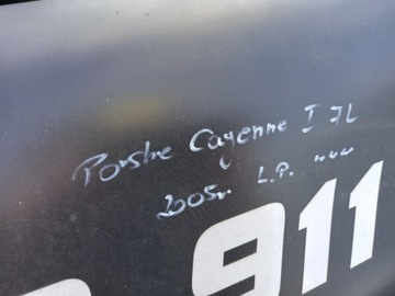 BLATNÍK LEVÝ PRAVÝ PORSCHE CAYENNE I 2005R.