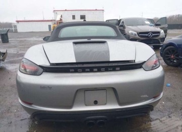 Porsche Boxster 718 Cabrio 2.0 300KM 2018 Porsche 718 Boxster 2018, 3.0L, od ubezpieczalni 2.0 Benzyna 300KM, zdjęcie 3