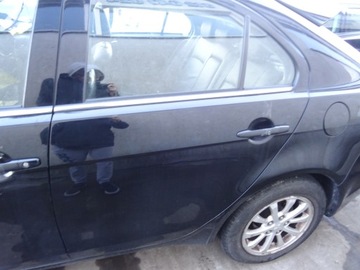 DVEŘE LEVÉ ZADNÍ LANCER VIII HB X42A