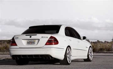 СПОЙЛЕР ЗАДНЕЙ ДВЕРИ MERCEDES W211 КАЧЕСТВО AMG!!!