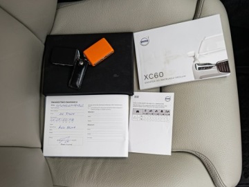 Volvo XC60 II 2021 VOLVO XC60 B4 D AWD Momentum Pro aut Suv 197KM 2021, zdjęcie 33