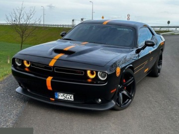 Dodge Challenger III 2020 Dodge Challenger 5.65 benzyna 372KM 2020r