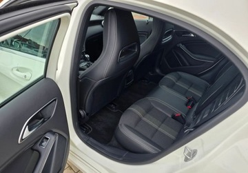 Mercedes Klasa A W176 Hatchback 5d Facelifting 180 122KM 2017 Mercedes-Benz Klasa A 1,6 Benzyna 122 KM GWARANCJA Zamiana Zarejestrowany, zdjęcie 8