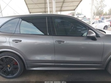 Porsche Cayenne III 2018 Porsche Cayenne GTS 2018 3.6l 3.6 Benzyna 440KM, zdjęcie 6