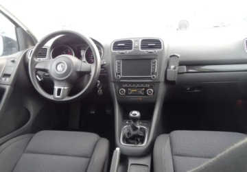 Volkswagen Golf VII Hatchback 3d 1.6 TDI-CR DPF 105KM 2012 Volkswagen Golf 1.6TDI 105KM Klimatronic Alu Bezwypadkowy Zadbany Oplacony, zdjęcie 11