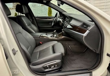BMW Seria 5 F10-F11 Limuzyna Facelifting 550i 450KM 2014 BMW Seria 5 BMW Seria 5 550i Luxury Line 4.4 Benzyna 450KM, zdjęcie 4