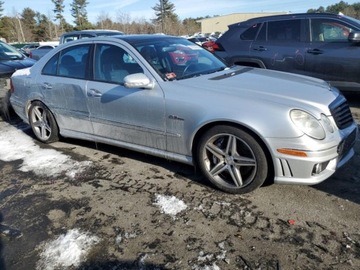 Mercedes Klasa E W211 2008 Mercedes-Benz Klasa E 63 Amg 2008 6.2 Benzyna 507KM, zdjęcie 4