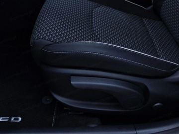 Kia Ceed III Hatchback Facelifting  1.5 T-GDI 140KM 2025 KIA Cee'd 1.5 T-GDI Tribute DCT Hatchback 140KM 2025, zdjęcie 4