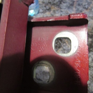 RENAULT ZOE ZAWIASY DRZWI PRZEDNICH PRAWYCH