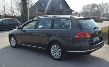 Volkswagen Passat B7 Variant 2.0 TDI CR DPF BlueMotion 140KM 2014 Volkswagen Passat 2.0D 2014r Navi Panorama Skora 2 KPL Opon Sprowadzony, zdjęcie 6