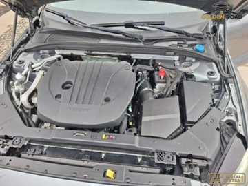 Volvo V60 II  2021 Volvo V60 2,0 B3 163KM R DESIGN alu navi kamera hak grz.fot oplacony 2.0, zdjęcie 23