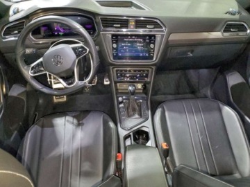 Volkswagen Tiguan II 2023 Volkswagen Tiguan Se R-Line Black 2023 2.0 Benzyna 184KM, zdjęcie 8