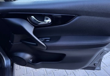 Nissan Qashqai II Crossover 1.2 DIG-T 115KM 2016 Nissan Qashqai Bezwypadekgwarancjajak nowepanorama4x kamera 1.2 Benzyna, zdjęcie 24