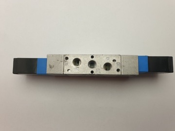 Электромагнитный клапан FESTO MVH-5/3G-1/4-B 19138 5/3 24VDC
