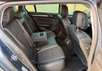 Renault Megane IV Grandtour 1.2 Energy TCe 130KM 2018 Renault Megane BOSEFullLed MartwePole Masaze HeadUP NawiKamera Bezwypadkow, zdjęcie 25