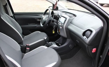 Toyota Aygo II Hatchback 3d Facelifting 1.0 VVT-i 72KM 2020 Toyota Aygo 1.0B 72KM przeb.60tys Zarejestrowane ful opcja kamera ledy, zdjęcie 11