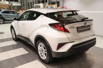 Toyota C-HR I Crossover Facelifting 1.8 Hybrid 122KM 2022 Toyota C-HR 1.8 Hybrid Comfort 1.8 Hybryda 122KM, zdjęcie 3