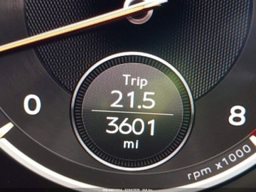 Bentley Continental III 2022 Bentley Flying Spur V8 2022 4.0 Benzyna 542KM, zdjęcie 12