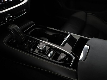 Volvo V60 II  2020 Volvo V60 PHEV 4x4 skóra/alcantara full LED, zdjęcie 30