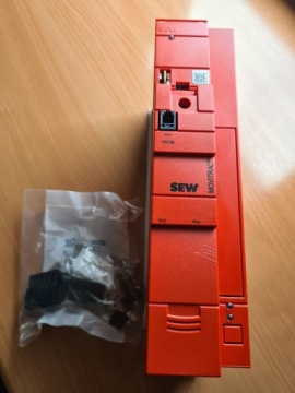 FALOWNIK NAPĘDU AC MOVITRAC SEW EURODRIVE MC07B00