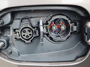 Mitsubishi Outlander III SUV PHEV Facelifting 2020 2.4 PHEV 224KM 2020 Mitsubishi Outlander 2.4 PHEV, Salon Polska, zdjęcie 17