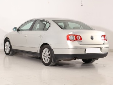 Volkswagen Passat B6 Sedan 1.4 TSI 122KM 2009 VW Passat 1.4 TSI, Salon Polska, Navi, Xenon, zdjęcie 3