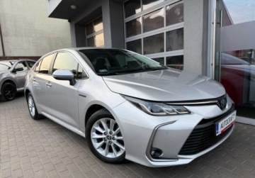 Toyota Corolla XII Sedan 1.8 Hybrid 122KM 2021 Toyota Corolla Kameraczujniki przod i tyl, salon Polska 1.8 Hybryda, zdjęcie 25