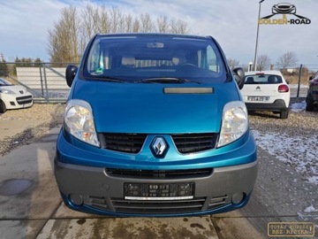 Renault Trafic II Kabina 2.0 dCi 115KM 2009 Renault Trafic 2,0 dci 115KM 6 osobowy lozko stolik klima wspomaganie zare, zdjęcie 2