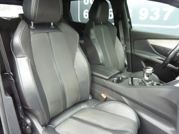 Peugeot 5008 II Crossover Facelifting 1.5 BlueHDi 130KM 2022 Peugeot 5008 GT*BLACK EDITION*1.5 Hdi, zdjęcie 17