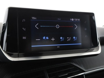 Peugeot 208 II Hatchback 1.2 PureTech 102KM 2020 Peugeot 208 Style PDC tempomat Bluetooth LED, zdjęcie 23