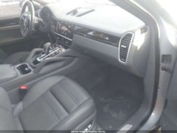 Porsche Cayenne III 2021 Porsche Cayenne Coupe 2021 3.0 Benzyna 335KM, zdjęcie 9