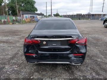 Mercedes Klasa E W214 2023 Mercedes-Benz Klasa E 350 4Matic 2023 2.0l 2.0 Benzyna 255KM, zdjęcie 4