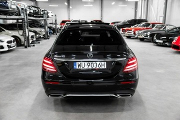 Mercedes Klasa E W213 Limuzyna 2.0 220d 194KM 2018 Mercedes E 220 4Matic. Bezwypadkowy. Salon PL. AMG, zdjęcie 10