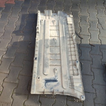 84227C8000, Blende Abdeckung mitte Unterfahrschutz rechts Seite Hyundai i20 (GB IB) 84227C8000