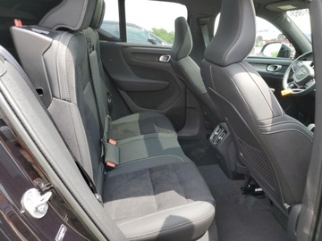 Volvo XC40 2023 Volvo XC 40 Plus 2023 2.0l 2.0 Benzyna 194KM, zdjęcie 10