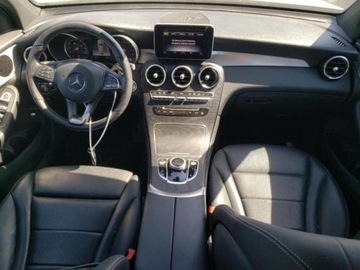 Mercedes GLC C253 2019 Mercedes-Benz GLC Mercedes-Benz GLC 300 SUV, od ubezpieczalni 2.0 Benzyna, zdjęcie 6