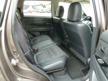 Mitsubishi Outlander III 2016 Mitsubishi Outlander HYBRYDA204 KONIE4X4204 KONIESKORYGWARANCJA 2.0, zdjęcie 11