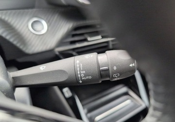 Peugeot 2008 II e-SUV Facelifting Elektryczny 50kWh 136KM 2024 Peugeot 2008 e-2008 50kWh Allure SalonPL Nowy Model Bogata Wersja Od Reki, zdjęcie 25