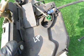 ЗАМОК ДВЕРИ ЛЕВЫЙ ПЕРЕДНИЙ NISSAN NAVARA D40 EU